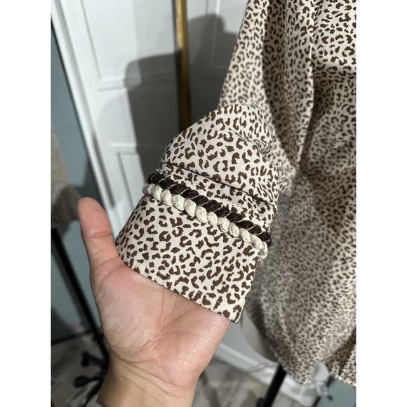 Rochelle Behrens Womens Small The Shirt Button Up Novelty Leopard Animal Print - Picture 5 of 7